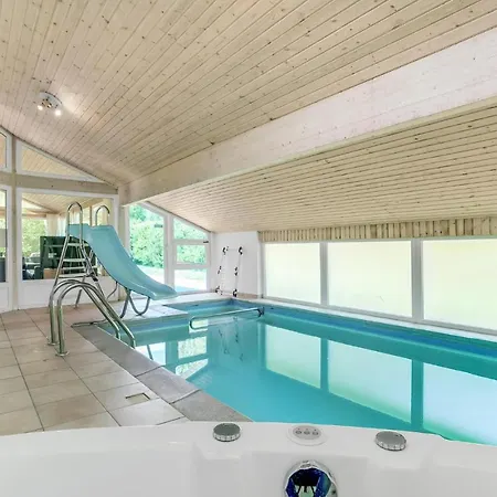 6 Bedroom Pet Friendly In Vaeggerlose *